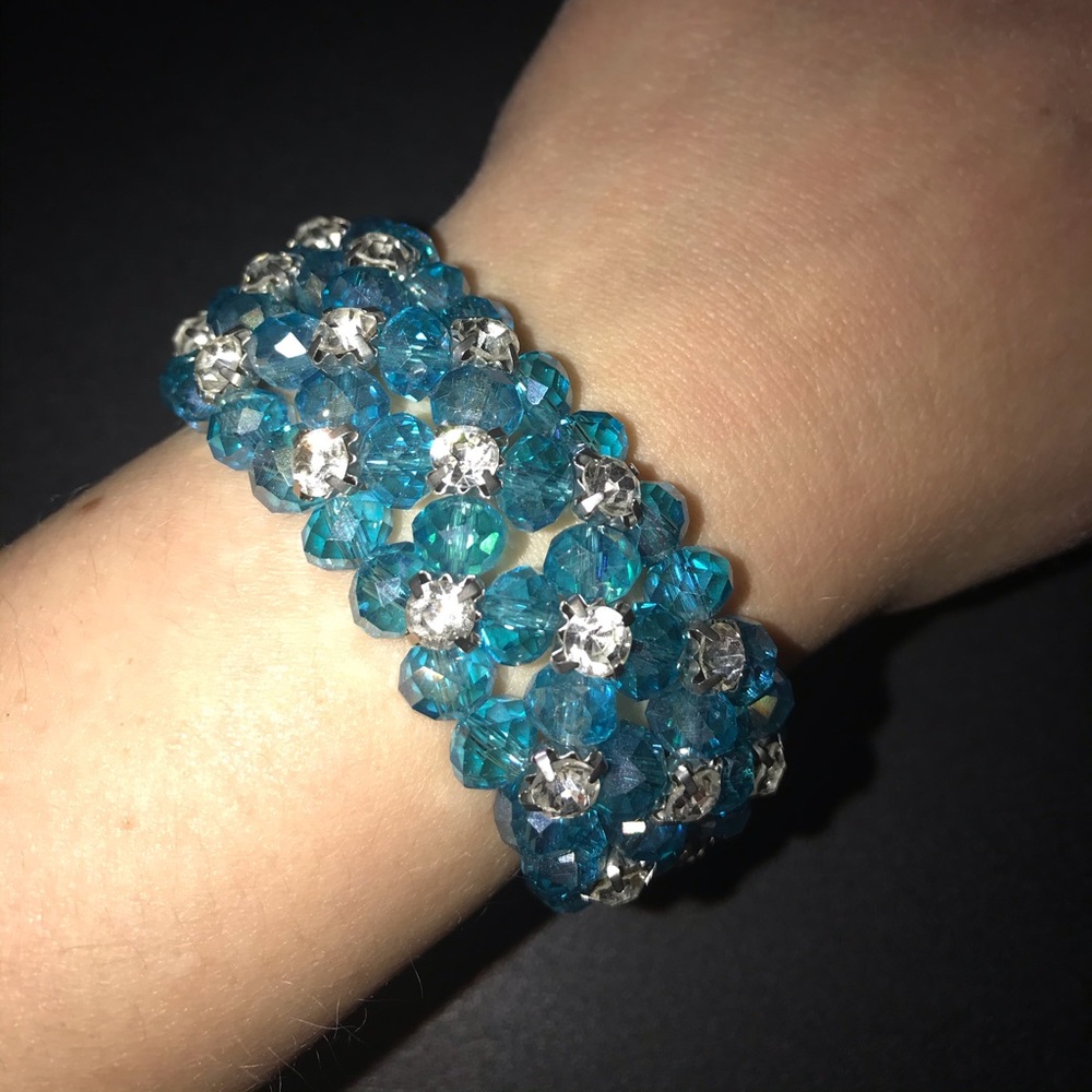 Crystal Bracelet - Picture 2 of 4